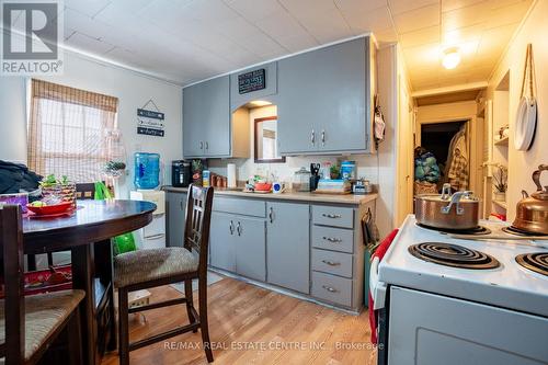 567 Duncan Street, Chatham-Kent, ON - Indoor Photo Showing Kitchen