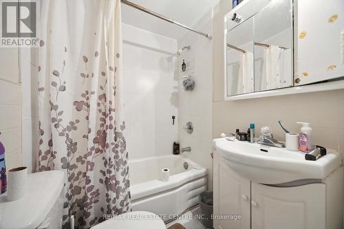 567 Duncan Street, Chatham-Kent, ON - Indoor Photo Showing Bathroom