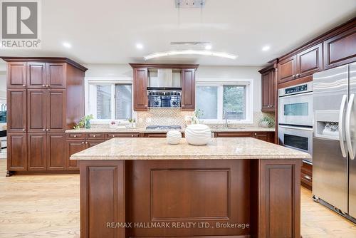 59 Sandringham Drive, Toronto, ON - Indoor Photo Showing Kitchen With Upgraded Kitchen