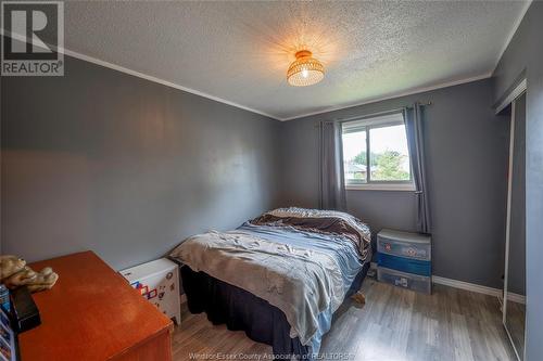 313 Pickering Drive, Amherstburg, ON - Indoor Photo Showing Bedroom