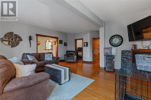 151 Belle River Road, Kingsville, ON - Indoor Photo Showing Living Room With Fireplace