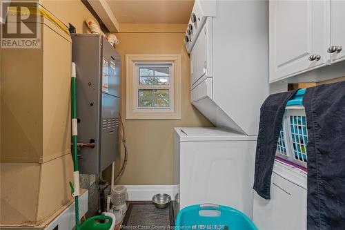 151 Belle River Road, Kingsville, ON - Indoor Photo Showing Laundry Room