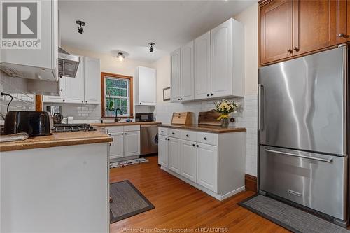 151 Belle River Road, Kingsville, ON - Indoor Photo Showing Kitchen