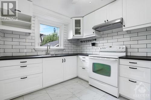 276 Duncairn Avenue, Ottawa, ON - Indoor Photo Showing Kitchen With Double Sink