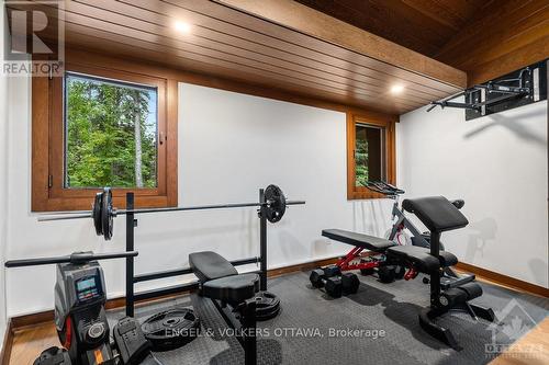 20 Qualicum Street, Ottawa, ON - Indoor Photo Showing Gym Room