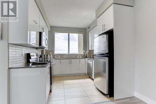 1616 - 60 South Town Centre Boulevard, Markham, ON - Indoor Photo Showing Kitchen