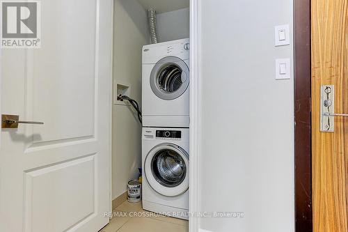 1616 - 60 South Town Centre Boulevard, Markham, ON - Indoor Photo Showing Laundry Room