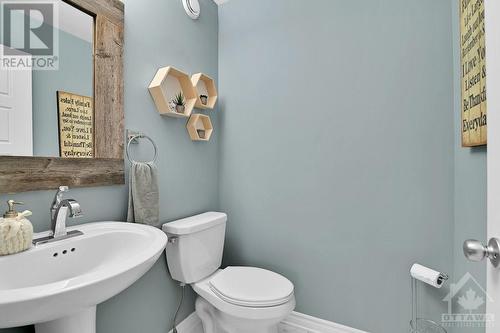 401 Warmstone Drive, Stittsville, ON - Indoor Photo Showing Bathroom