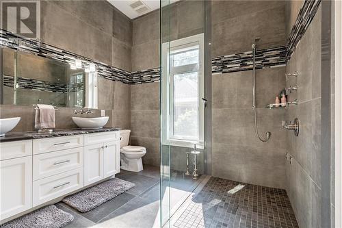 2735 Vimy Road, Port Colborne, ON - Indoor Photo Showing Bathroom