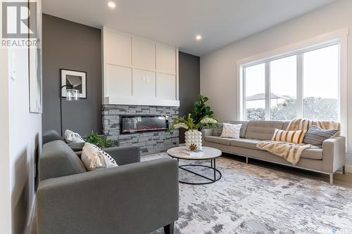 514 Doran Crescent, Saskatoon, SK - Indoor Photo Showing Living Room With Fireplace