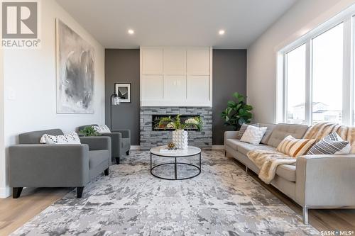 514 Doran Crescent, Saskatoon, SK - Indoor Photo Showing Living Room With Fireplace