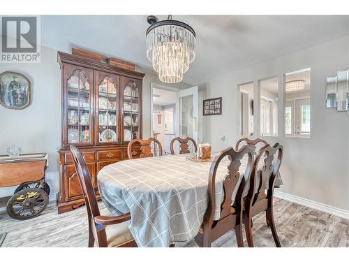 125 Corry Place, Penticton, BC - Indoor Photo Showing Dining Room