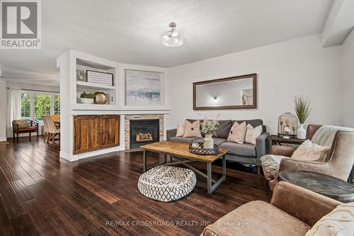 2318 Proudfoot Trail W, Oakville, ON - Indoor Photo Showing Living Room With Fireplace