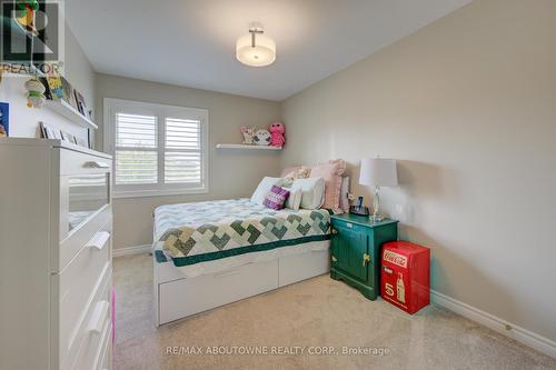 36 - 300 Ravineview Way, Oakville, ON - Indoor Photo Showing Bedroom