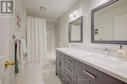 36 - 300 Ravineview Way, Oakville, ON - Indoor Photo Showing Bathroom