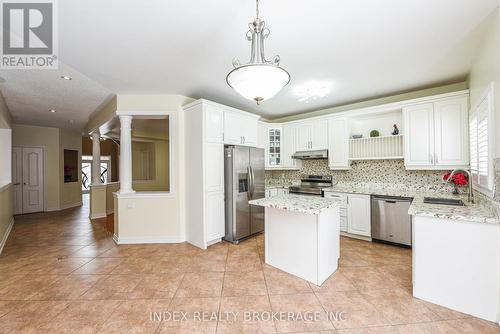 32 Charger Lane, Brampton, ON - Indoor Photo Showing Kitchen With Upgraded Kitchen