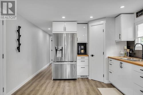 2065 Boucherie Road Unit# 41, West Kelowna, BC - Indoor Photo Showing Kitchen With Double Sink