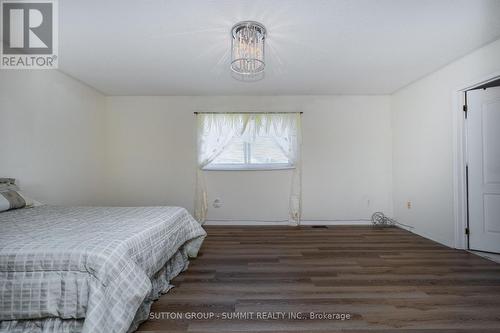 64 Knightswood Crescent, Brampton, ON - Indoor Photo Showing Bedroom