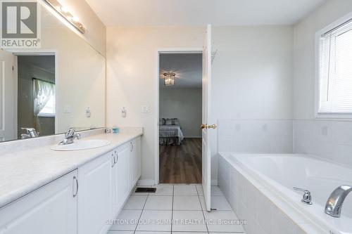 64 Knightswood Crescent, Brampton, ON - Indoor Photo Showing Bathroom