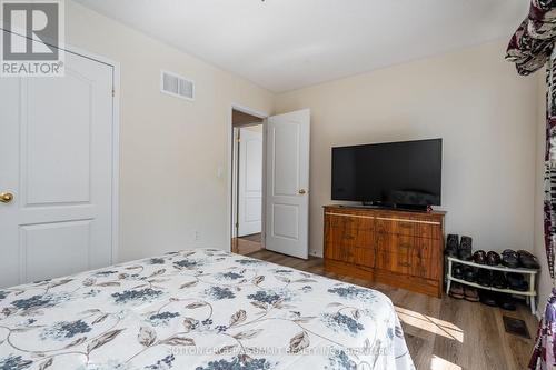 64 Knightswood Crescent, Brampton, ON - Indoor Photo Showing Bedroom