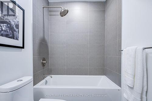 322 - 55 Mercer Street, Toronto, ON - Indoor Photo Showing Bathroom