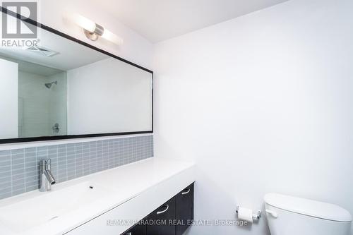 416 - 21 Nelson Street, Toronto, ON - Indoor Photo Showing Bathroom