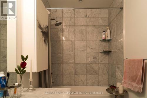 830 - 39 Queens Quay E, Toronto, ON - Indoor Photo Showing Bathroom