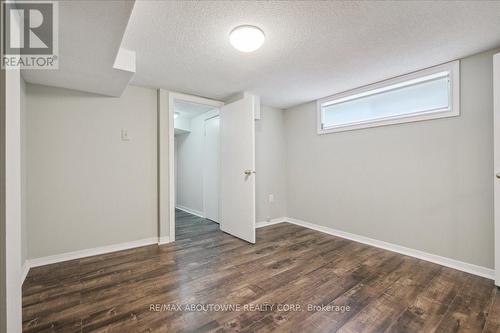 59 Dromore Crescent, Toronto, ON - Indoor Photo Showing Other Room