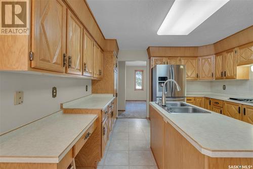 443 Whiteswan Drive, Saskatoon, SK - Indoor Photo Showing Kitchen With Double Sink