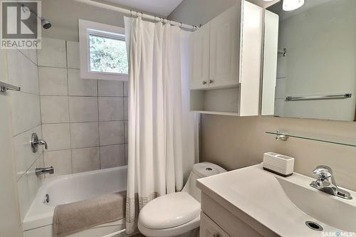 3416 12Th Avenue E, Prince Albert, SK - Indoor Photo Showing Bathroom