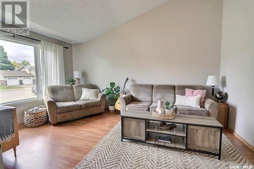 3416 12Th Avenue E, Prince Albert, SK - Indoor Photo Showing Living Room