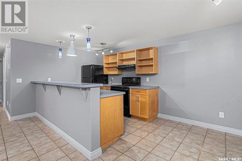 616 Lansdowne Avenue, Saskatoon, SK - Indoor Photo Showing Kitchen