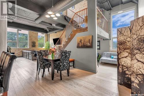 206 211 D Avenue N, Saskatoon, SK - Indoor Photo Showing Dining Room