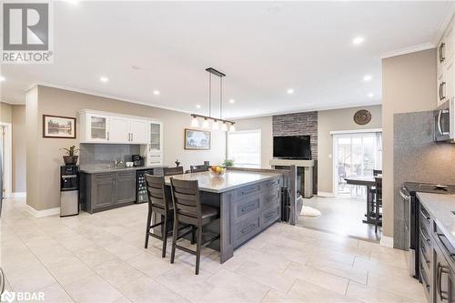 46 Kell Place, Barrie, ON - Indoor Photo Showing Kitchen With Upgraded Kitchen