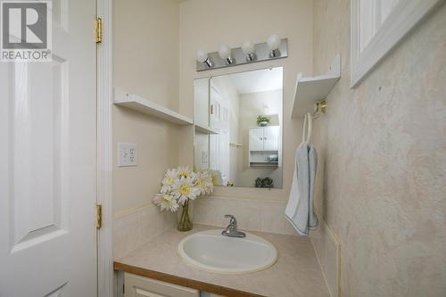 185 111 Tabor Boulevard, Prince George, BC - Indoor Photo Showing Bathroom