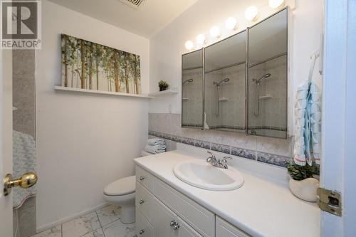 185 111 Tabor Boulevard, Prince George, BC - Indoor Photo Showing Bathroom