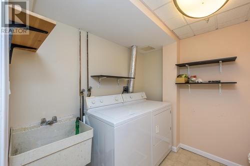 185 111 Tabor Boulevard, Prince George, BC - Indoor Photo Showing Laundry Room