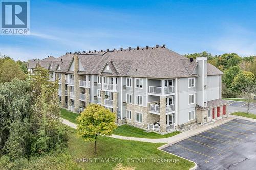 102 - 40 Mulligan Lane, Wasaga Beach, ON - Outdoor