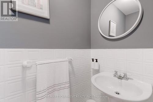 31 - 386 Highland Road W, Hamilton, ON - Indoor Photo Showing Bathroom