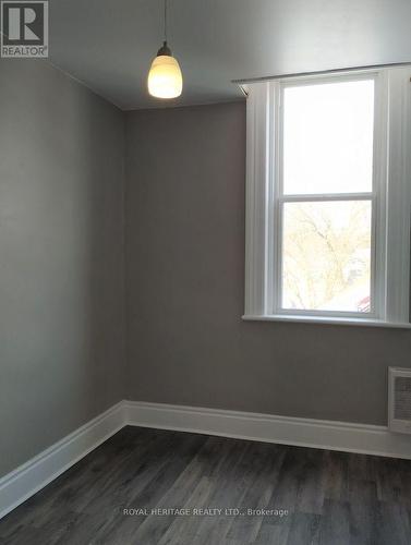 32 King Street E, Cavan Monaghan, ON - Indoor Photo Showing Other Room