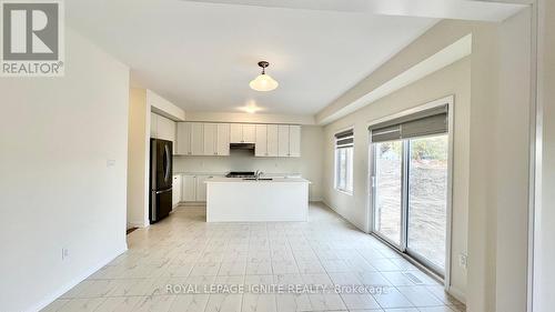 112 Windermere Boulevard, Loyalist, ON - Indoor Photo Showing Kitchen