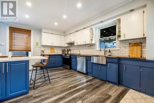 18 Bramley Street S, Port Hope, ON - Indoor Photo Showing Kitchen With Upgraded Kitchen