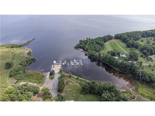 8 Wharf Rd, Newcastle Creek, NB 