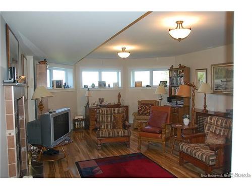 20 Headland Rd, Upper Kingsclear, NB 