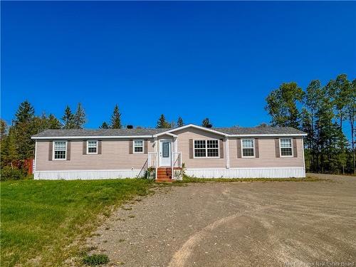 7 Des Pionniers Ave, Balmoral, NB 