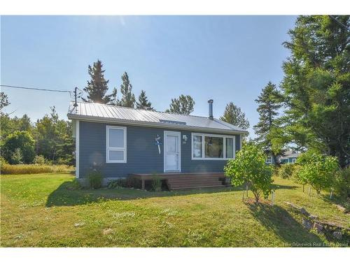 26 Napoleon Rd, Caraquet, NB 