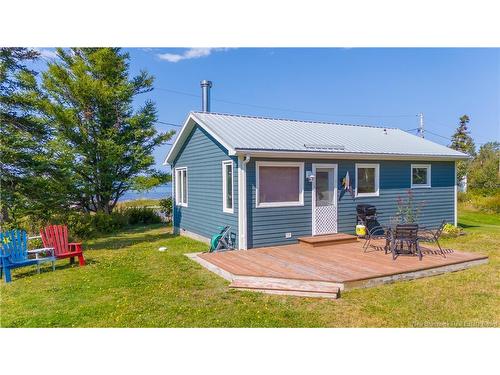 26 Napoleon Rd, Caraquet, NB 