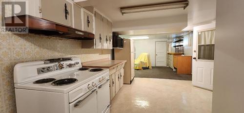 1912 Third  Avenue, Trail, BC - Indoor Photo Showing Kitchen