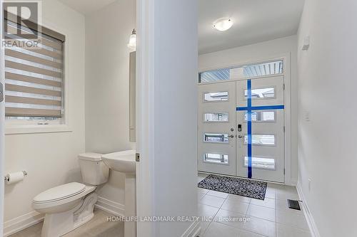 1455 Mourning Dove Lane, Pickering, ON - Indoor Photo Showing Bathroom