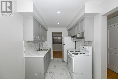 28 Silverstream Road, Brampton, ON - Indoor Photo Showing Kitchen With Double Sink